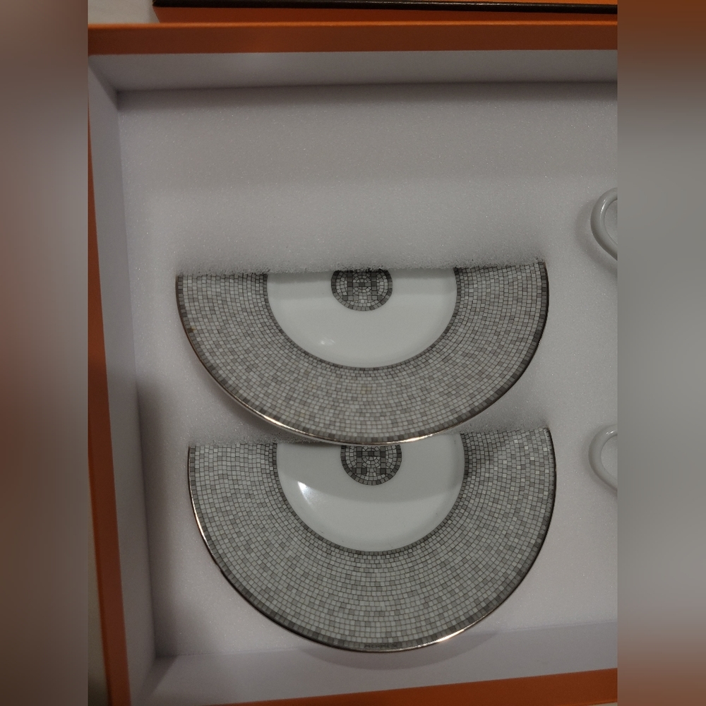 Hermes - Picture 7 of 8